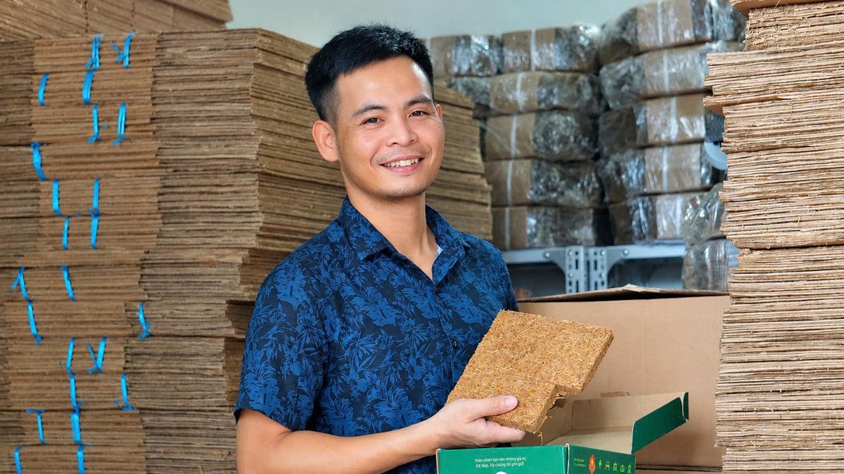 Nguyễn Xuân Tài và mô hình mồi lửa thân thiện với môi trường từ rơm trên Báo Nông nghiệp và Môi trường